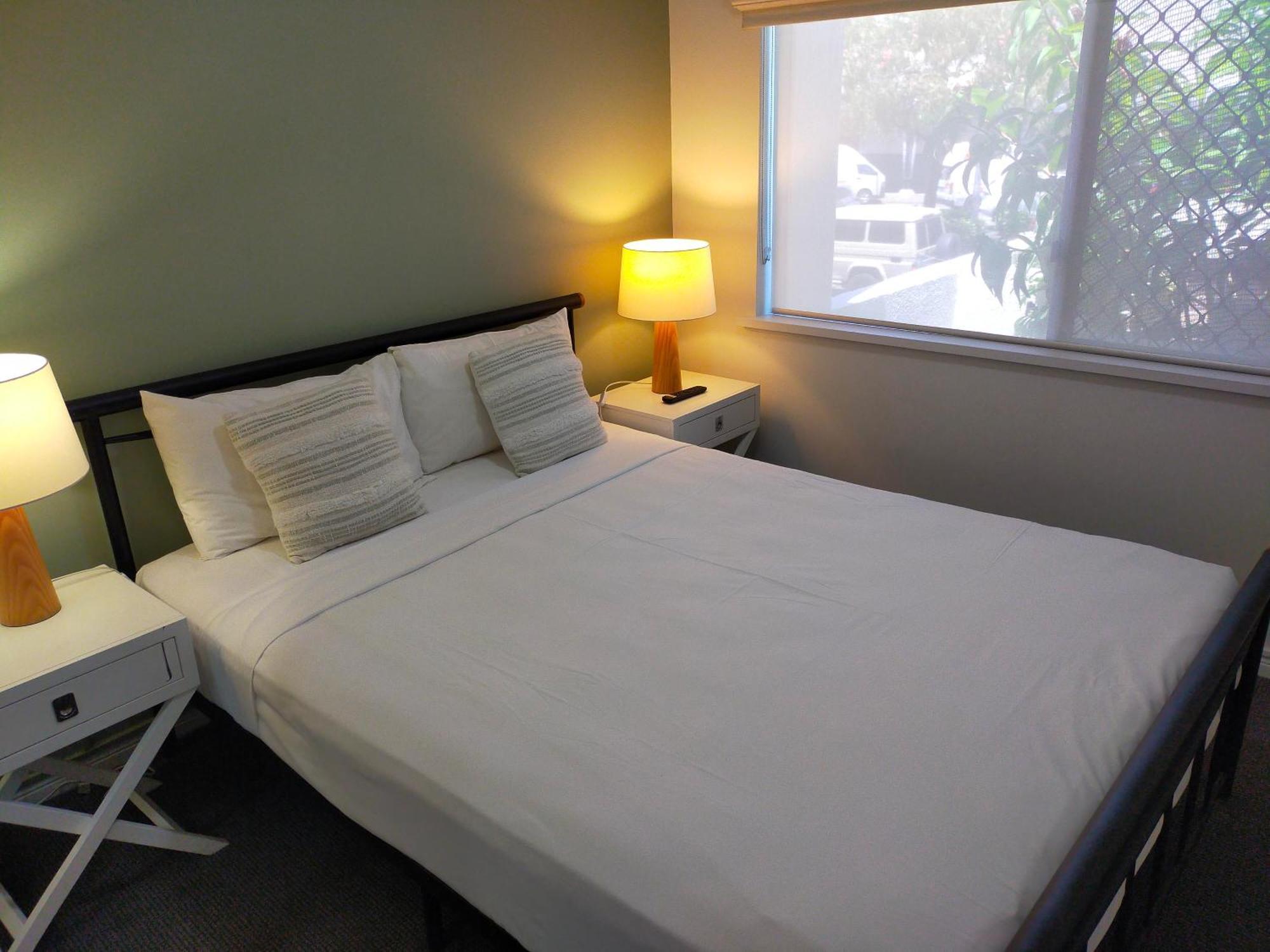Mid City Luxury Suites Cairns Exterior foto